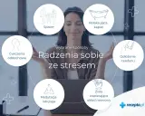 Kobieta medytuje, otoczona grafikami radzenia sobie ze stresem: spacer, kąpiel, odłożenie telefonu, zioła, medytacja, ćwiczenia oddechowe. To pokazuje, co to jest stres i jak sobie z nim radzić.